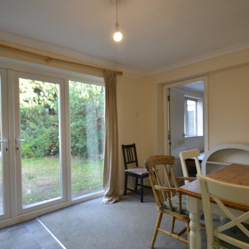 1 bedroom Property to rent - Photo 1