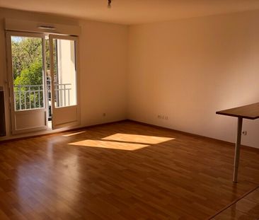 Location Appartement 3 Pièces 68 m² - Photo 1
