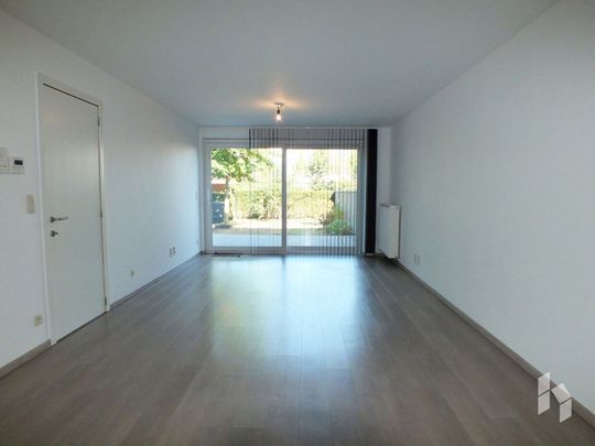 Gelijkvloerse verdieping te huur - Photo 1