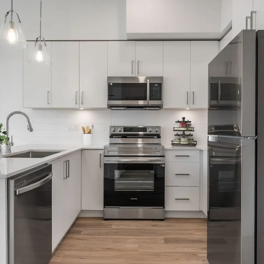Brand New Condo in Sterling at Bell Centre A – First 2 Months Rent Free! - Photo 1