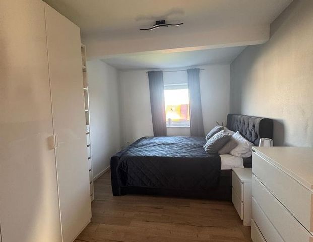 Stilvolle Altbau Wohnung Mit Neubau Standart - Foto 1