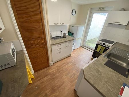 1 bedroom terraced house to rent - Photo 4