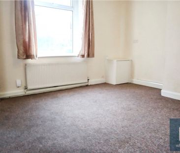 Smithy Lane, Moldgreen, Huddersfield, HD5 - Photo 3