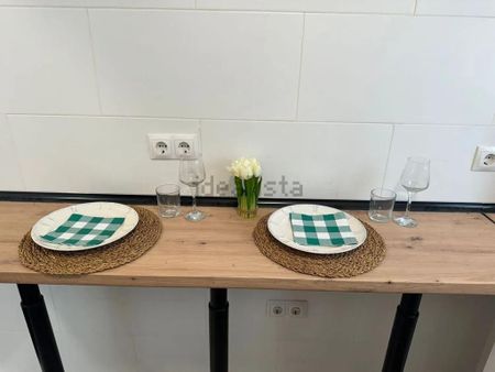 4 room luxury Apartment for rent in Valencia - Photo 2