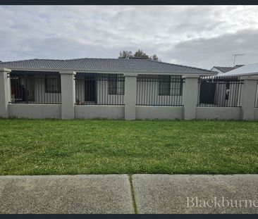 Charming 3-Bedroom Home in Beechboro - Photo 5