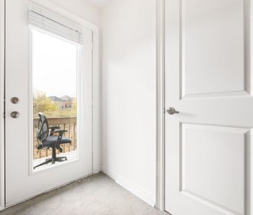 For Lease - 2 Queenpost Drive, Brampton, Ontario - Photo 6