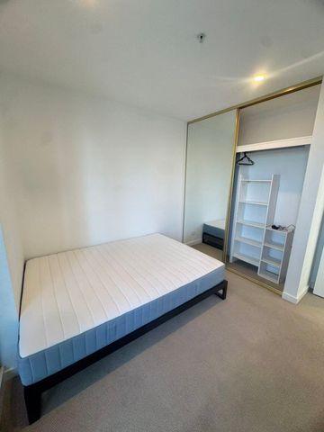 2 Bedroom 1 Bathroom Furnished Apartment For Lease - Photo 4