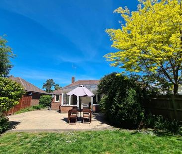 2 bedroom semi-detached bungalow to rent - Photo 6