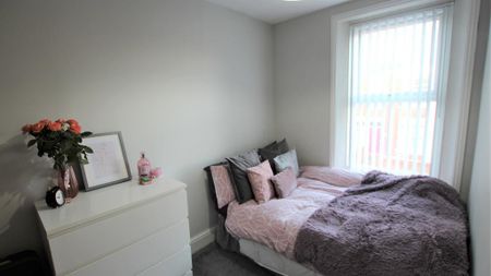 4 bedroom house to rent - Photo 4