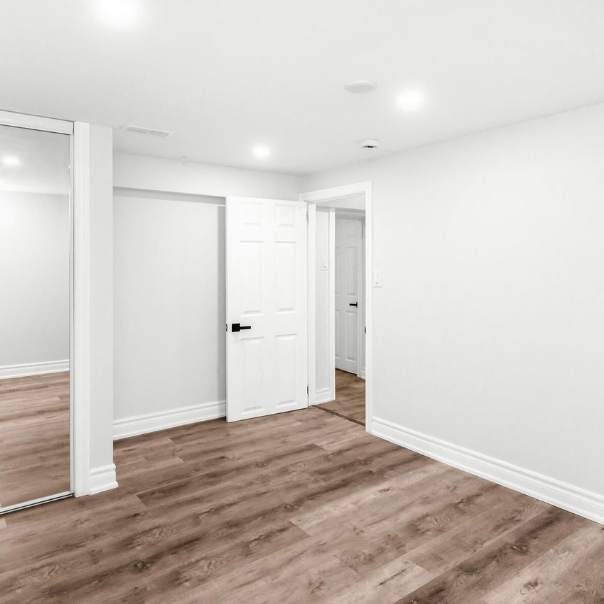 For Lease - 313 Ashbury Road Unit# Lower, Oakville, Ontario - Photo 1