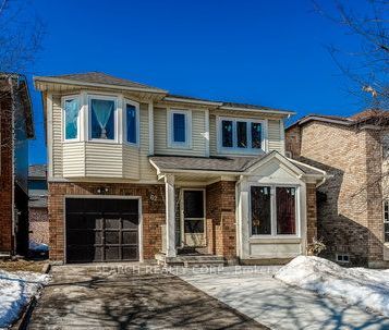 Detached Home For Lease | W7295518 - Photo 5