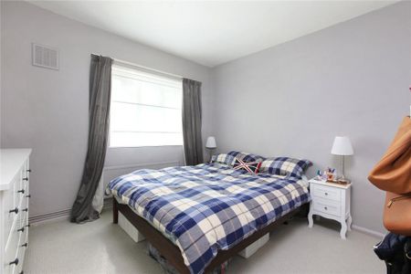 1 Bed Flat, Ivanhoe House, SW12 - Photo 5