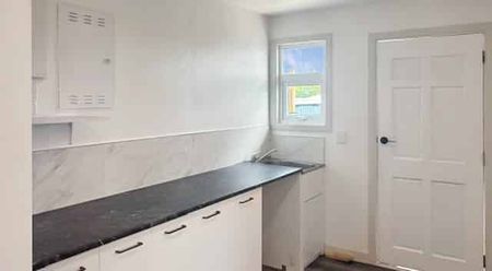 TOKOROA - 3 BEDROOMS - Photo 3