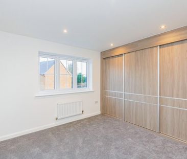 3 bedroom detached house to rent - Photo 3