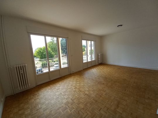 Location Appartement 5 pièces 107m² - Photo 1