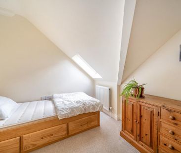 2 bedroom end of terrace house to rent - Photo 5