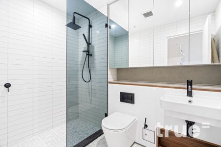 SPLIT LEVEL APARTMENT = CONTEMPORARY, LUXURIOUS AND EXCEPTIONALLY LOCATED - Photo 4