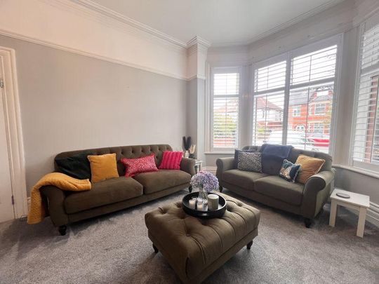 4 bedroom property to rent - Photo 1