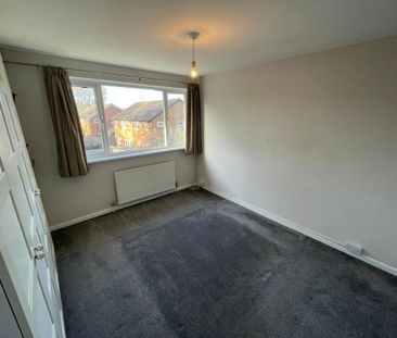 3 bedroom end of terrace house to rent - Photo 2