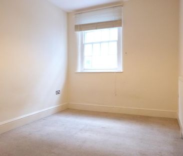 3 bedroom apartment to rent - Photo 2