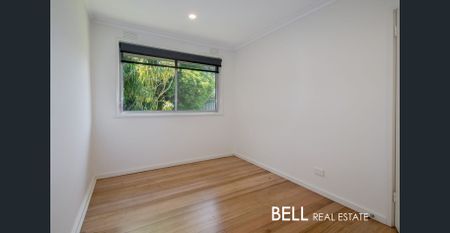 Renovated unit in ideal location - Photo 3