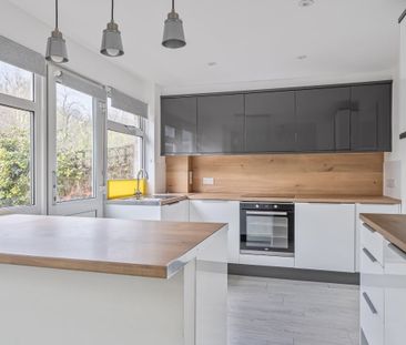 3 bedroom semi-detached house to rent - Photo 1