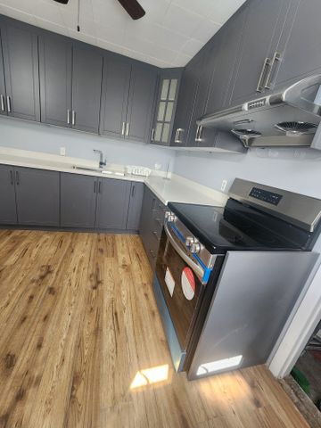 For Lease - 23 Denison Avenue, Brampton, Ontario - Photo 2