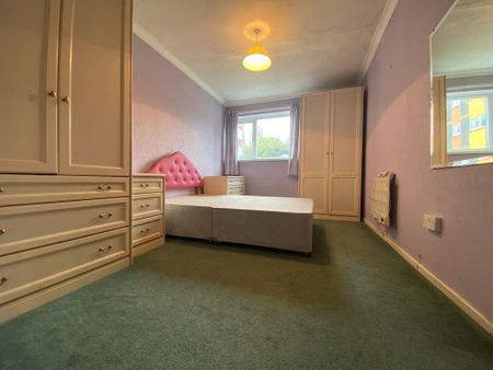 3 bedroom apartment to rent - Photo 3