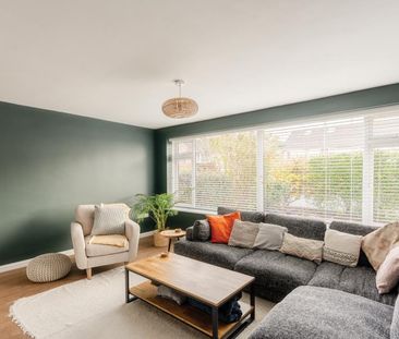 4 bedroom semi-detached house to rent - Photo 1