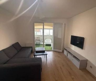 Deux pièces de 30m² avec balcon et parking - Photo 6