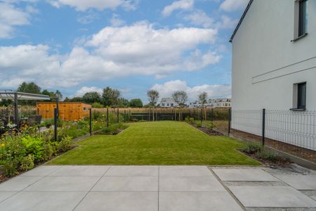 5 pokoi w cichej okolicy z parkingiem i ogrodem. - Zdjęcie 5