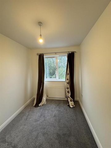 17 Fairview Farm Way, Ballyclare, BT39 9XG - Photo 3