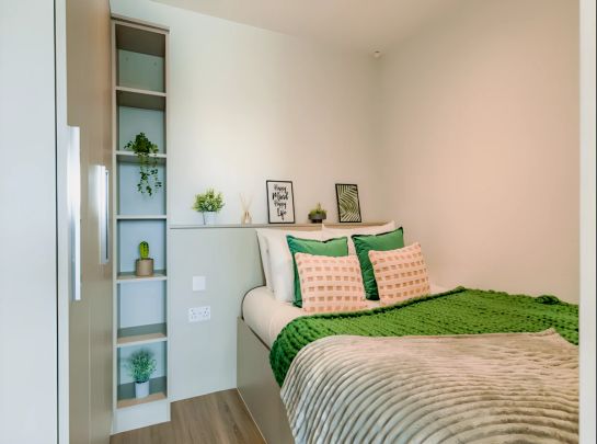 Silver Studio - Photo 1