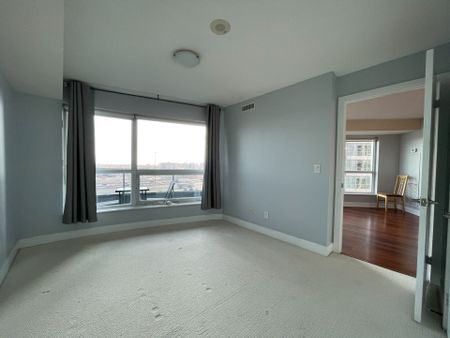 For Lease - 135 Village Green Square Unit# 1018, Toronto, Ontario - Photo 3