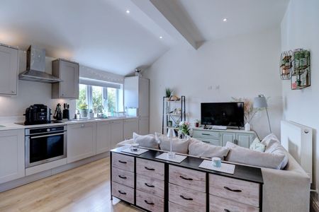 2 bedroom flat to rent - Photo 4