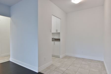 1 Bedroom - Photo 2