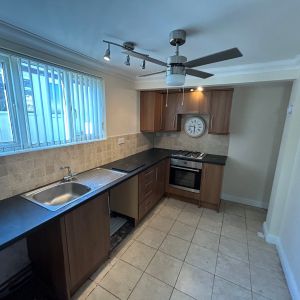 1 bedroom detached bungalow to rent - Photo 2