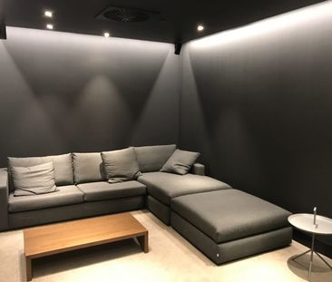 SPACIOUS APARTMENT - WATERFRONT LIVING - Photo 1