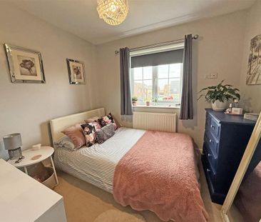 3 bedroom detached house to rent - Photo 3