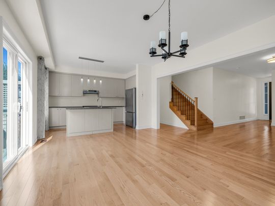 For Lease - 34 Windsor Circle, Niagara-on-the-Lake, Ontario - Photo 1