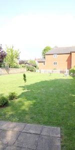 Hanger Lane, London - Photo 3