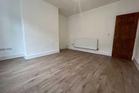 Chelsea Street - Photo 2