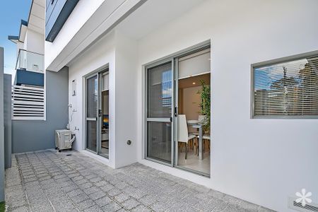 2/2 Walter Road West - Photo 4