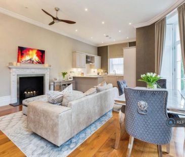 2 bedroom flat to rent - Photo 2