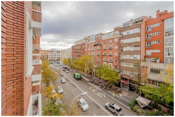 Calle de Goya, Madrid, Community of Madrid 28009 - Photo 1