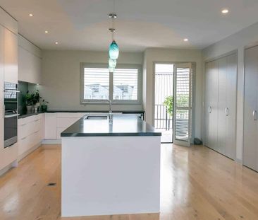 Elevate Your Lifestyle at Catalina Bay Drive - Photo 4