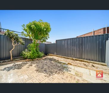 2/19 Freesia Way, Willetton, WA 6155 - Photo 5