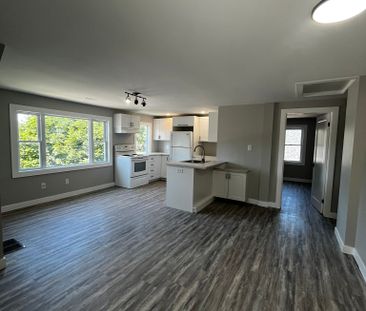 For Lease - 9 Gunn Street Unit# 1, Barrie, Ontario - Photo 1