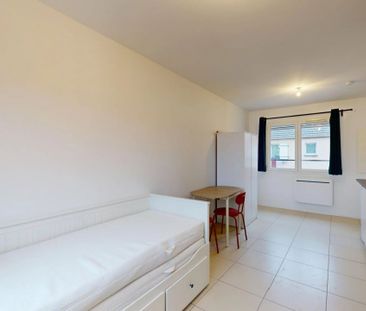 Location Appartement 1 pièces 19 m2 à Noisy-le-Grand - Photo 2