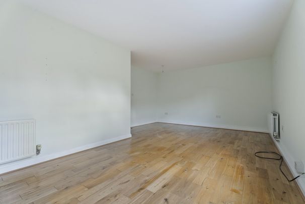 Creswick Road, London, W3 - Photo 1